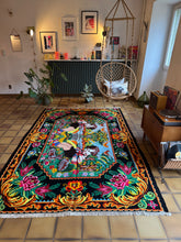 Charger l&#39;image dans la galerie, Tapis Moldave Vintage en laine bouillie et soie Aquarius 2
