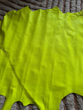 Upload image to gallery, SAC B AMANDA
