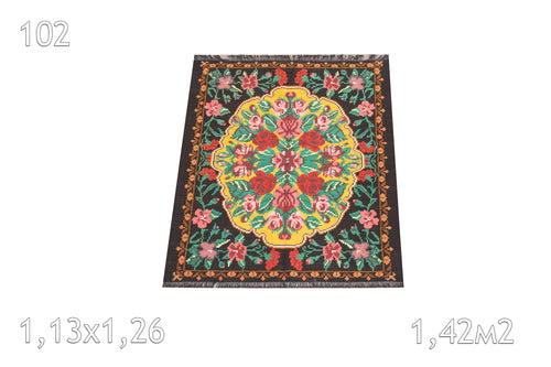 Tapis De Moldavie Tissé en Laine Vintage Fleurs