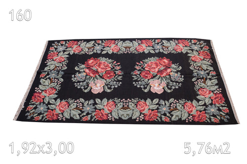 Tapis De Moldavie Tissé en Laine Ancien Motif Floral