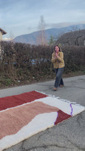 Charger et lire la vidéo dans la visionneuse de la Galerie, Tapis Béni Ouarain Neuf Lumière 7
