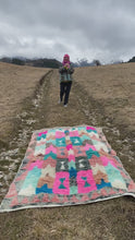 Charger et lire la vidéo dans la visionneuse de la Galerie, Tapis Boujaad Neuf en laine recyclée Psyché 5
