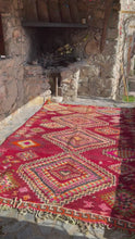 Charger et lire la vidéo dans la visionneuse de la Galerie, Tapis Boujaad Vintage Cévennes 5
