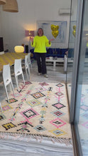 Charger et lire la vidéo dans la visionneuse de la Galerie, Tapis Azilal Neuf Yogi 3
