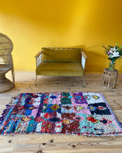 Charger l&#39;image dans la galerie, Tapis Boucherouite Vintage C’est parti 1
