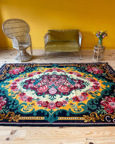 grand tapis moldave vintage