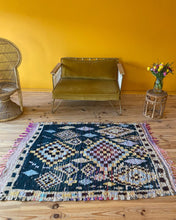 Charger l&#39;image dans la galerie, Tapis Azilal Vintage In Love 3
