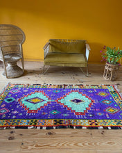 Charger l&#39;image dans la galerie, Tapis Azilal Vintage Bombe 4
