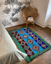 Charger l&#39;image dans la galerie, Tapis Mélange de Boucherouite et d’Azilal Vintage Snow 1
