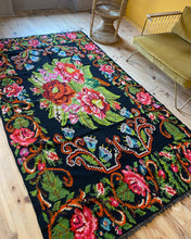 Charger l&#39;image dans la galerie, Rozen Kilim tapis roumain
