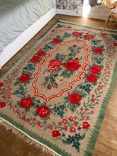 Charger l&#39;image dans la galerie, Tapis Moldave laine bouillie
