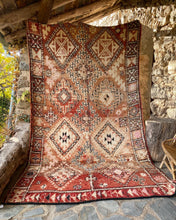 Charger l&#39;image dans la galerie, Tapis Boujaad Vintage Anastase et Colette 1
