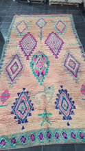 Charger l&#39;image dans la galerie, Tapis Boujaad Vintage Come on 3
