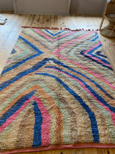 Charger l&#39;image dans la galerie, Tapis Boujaad en laine recyclée Sublime 5
