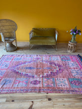 Charger l&#39;image dans la galerie, Tapis Boujaad Vintage Playa 5
