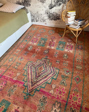 Charger l&#39;image dans la galerie, Tapis Boujaad Vintage Boum 4
