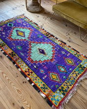 Charger l&#39;image dans la galerie, Tapis Azilal Vintage Bombe 4
