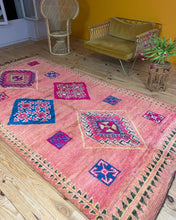 Charger l&#39;image dans la galerie, Tapis boujaad vintage
