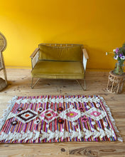 Charger l&#39;image dans la galerie, Tapis Azilal Neuf tissé sur un Kilim Neuf Malabar 1
