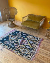 Charger l&#39;image dans la galerie, Tapis Azilal Vintage In Love 3
