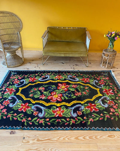 Tapis moldave vintage