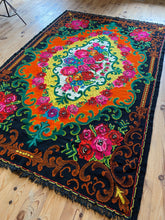 Charger l&#39;image dans la galerie, Tapis Moldave Vintage Beach 2
